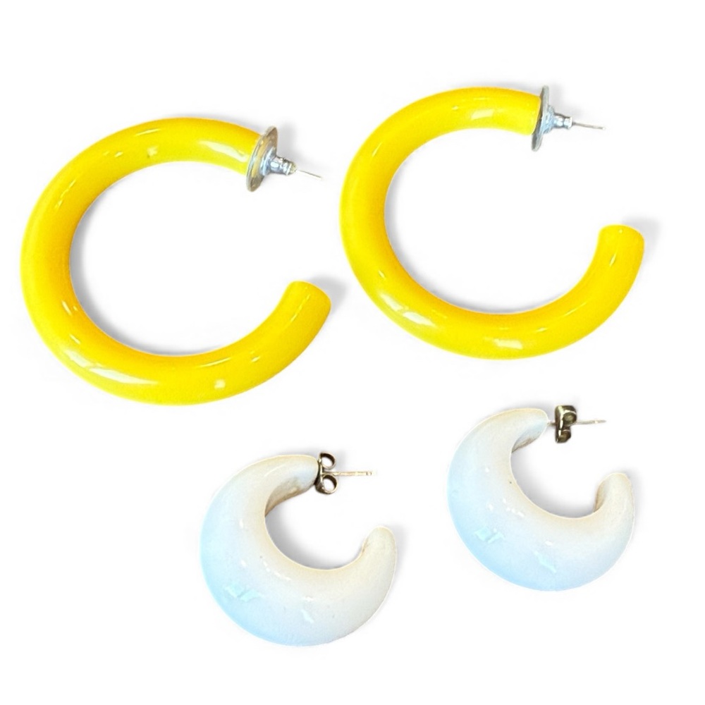 Vintage Lot of Two 1980’s Plastic Retro Hoop Earrings in Yellow & White Pierced
